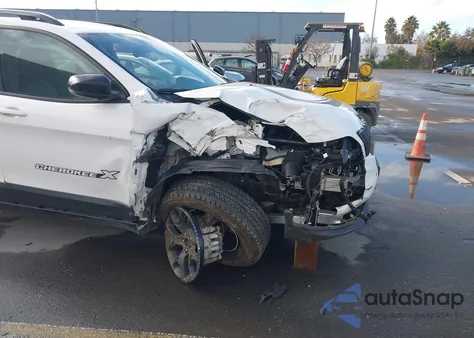 2022 Jeep Cherokee X 4X4 from USA, damaged, VIN 1C4PJMCX4ND553312